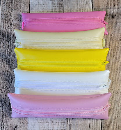 Estuches elásticos de piel sintética lisa