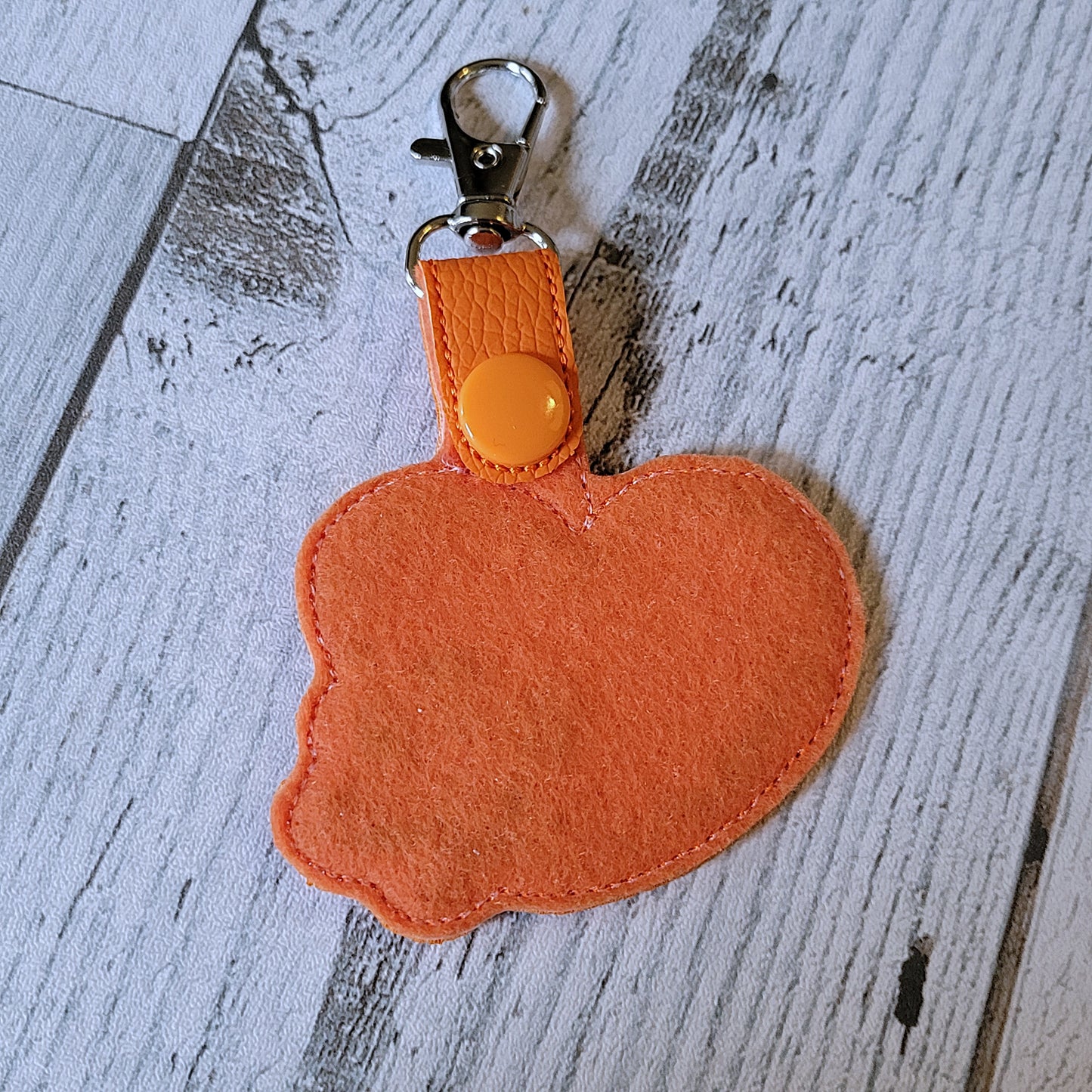 Paw Print Heart Snap Tabs