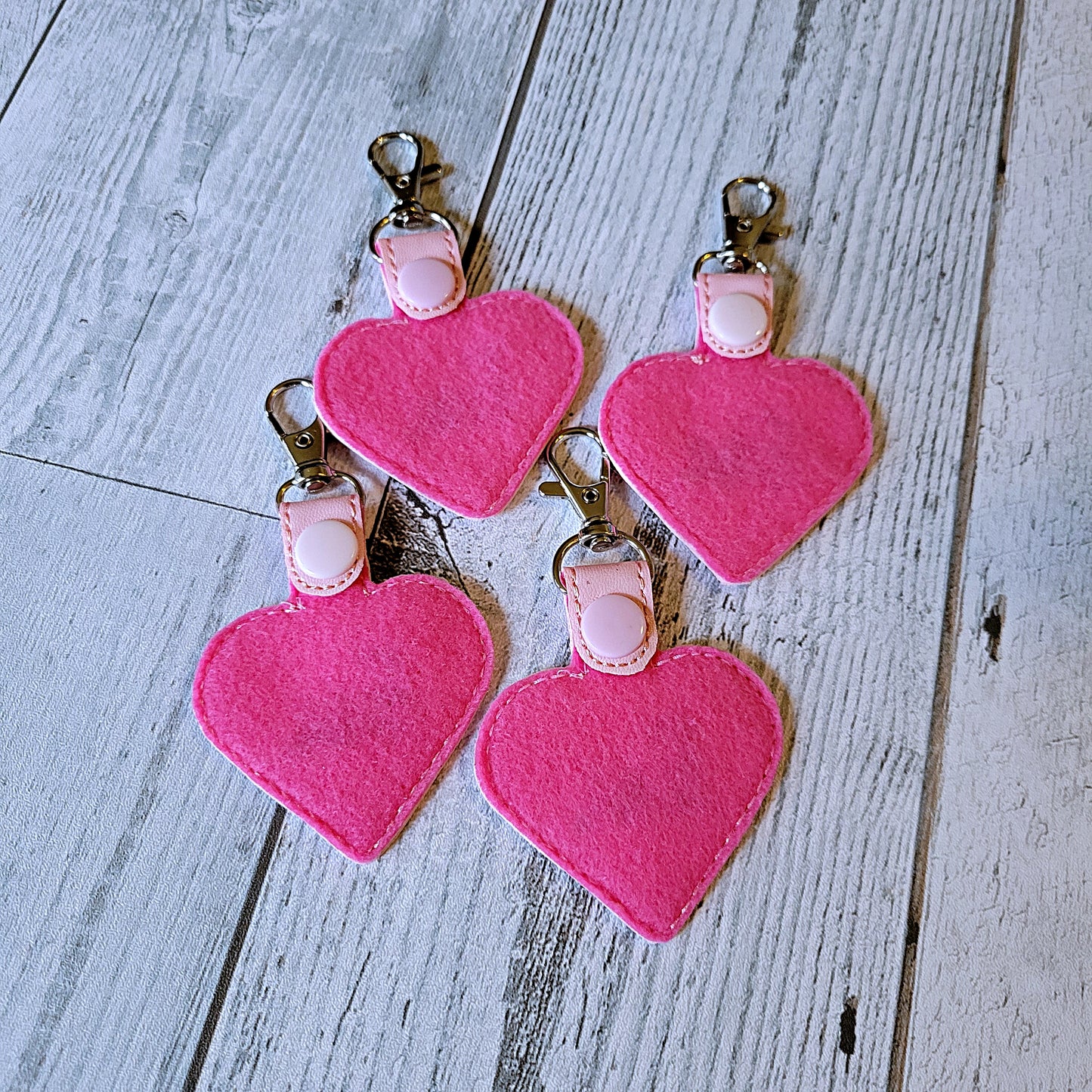 "Ew" Heart Snap Tab Key Chain