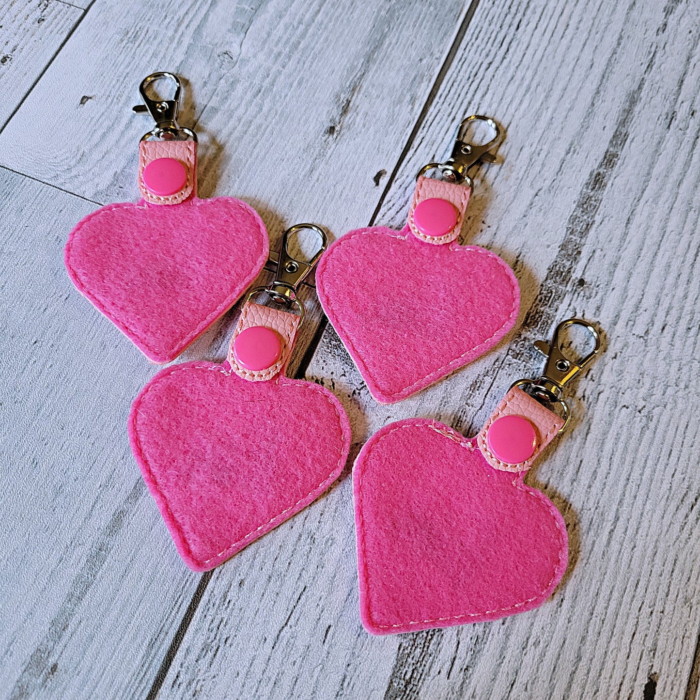 "Ew" Heart Snap Tab Key Chain