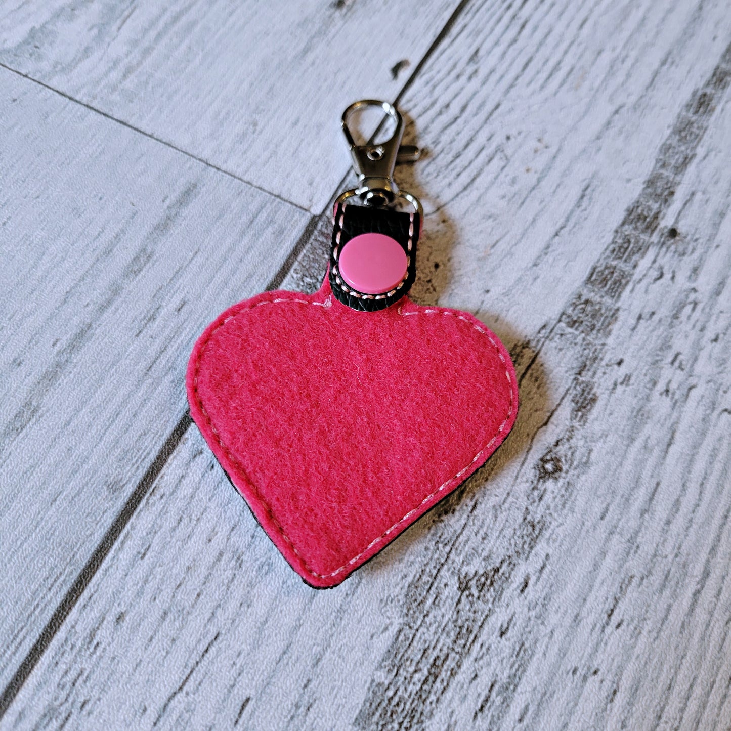 "Ew" Heart Snap Tab Key Chain