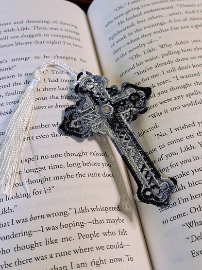 Marcapáginas de cruz de encaje independiente