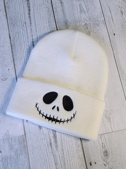 Gorro con cara de esqueleto