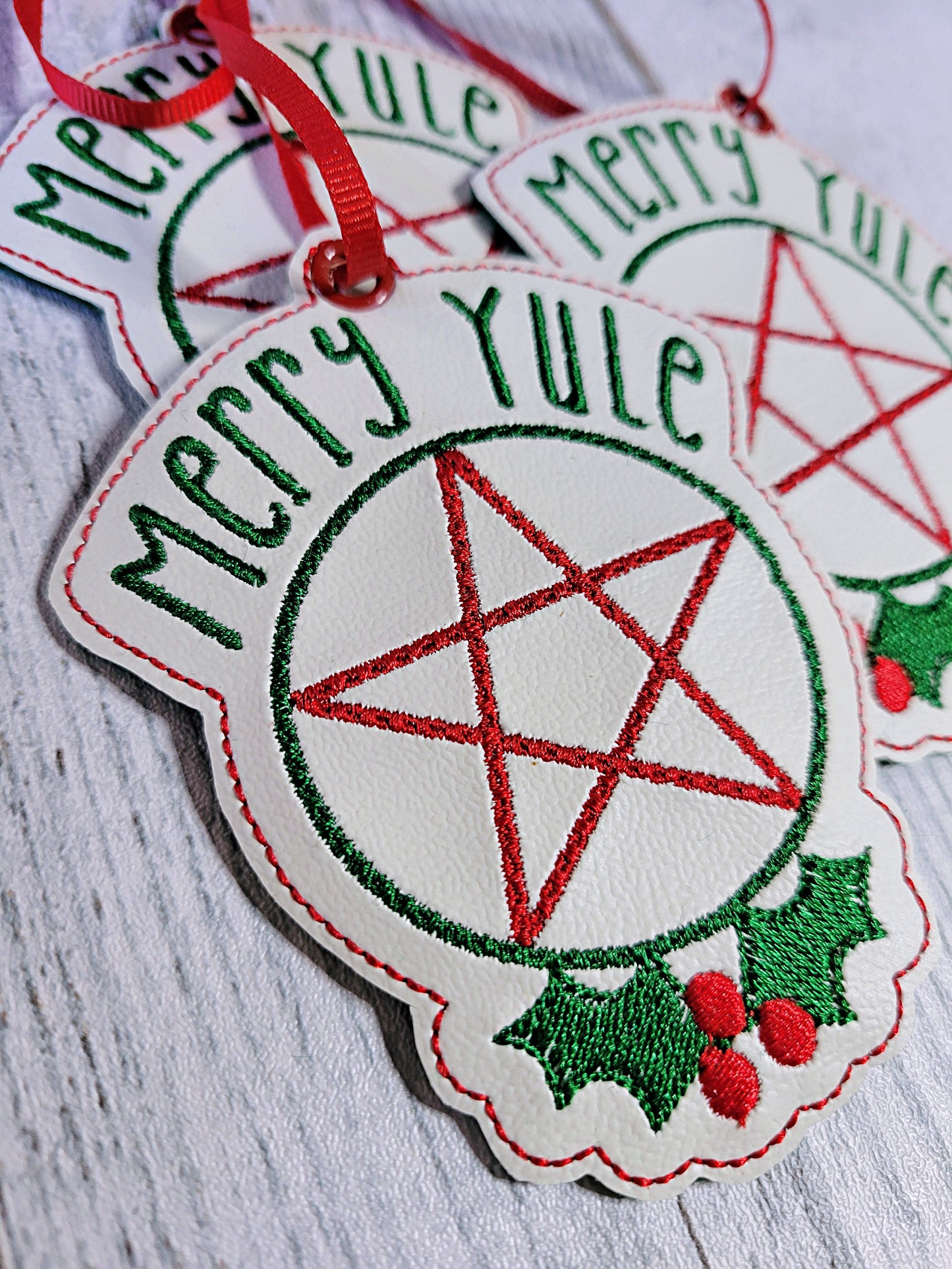 Merry Yule Ornament