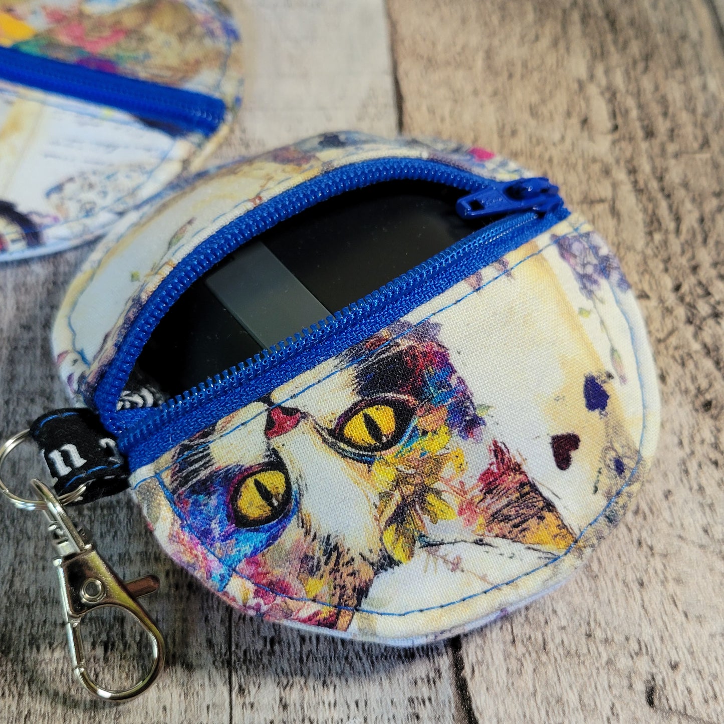 Alice in Wonderland Earbud Pouch