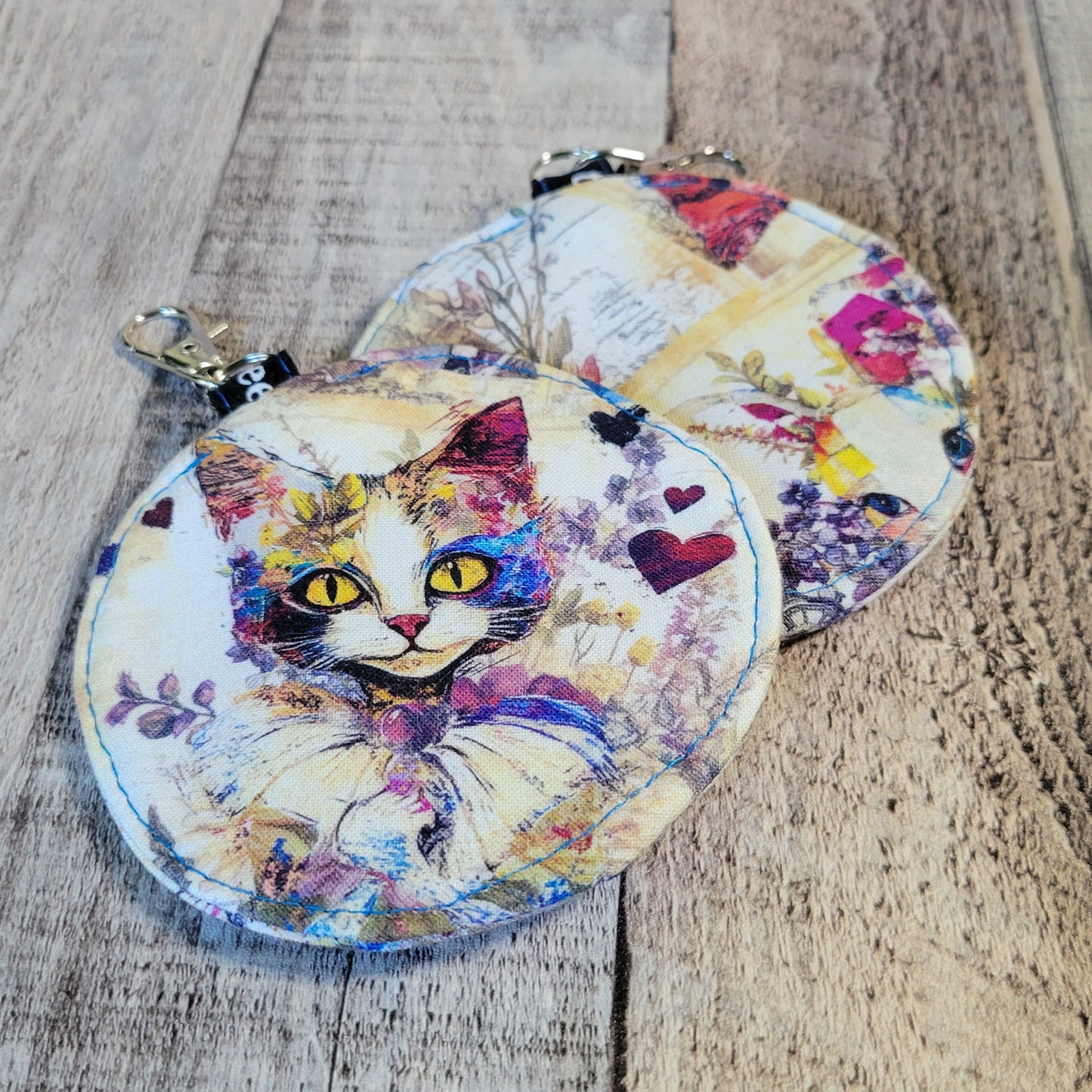 Alice in Wonderland Earbud Pouch