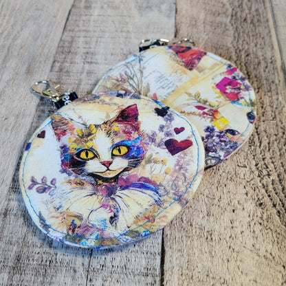 Alice in Wonderland Earbud Pouch