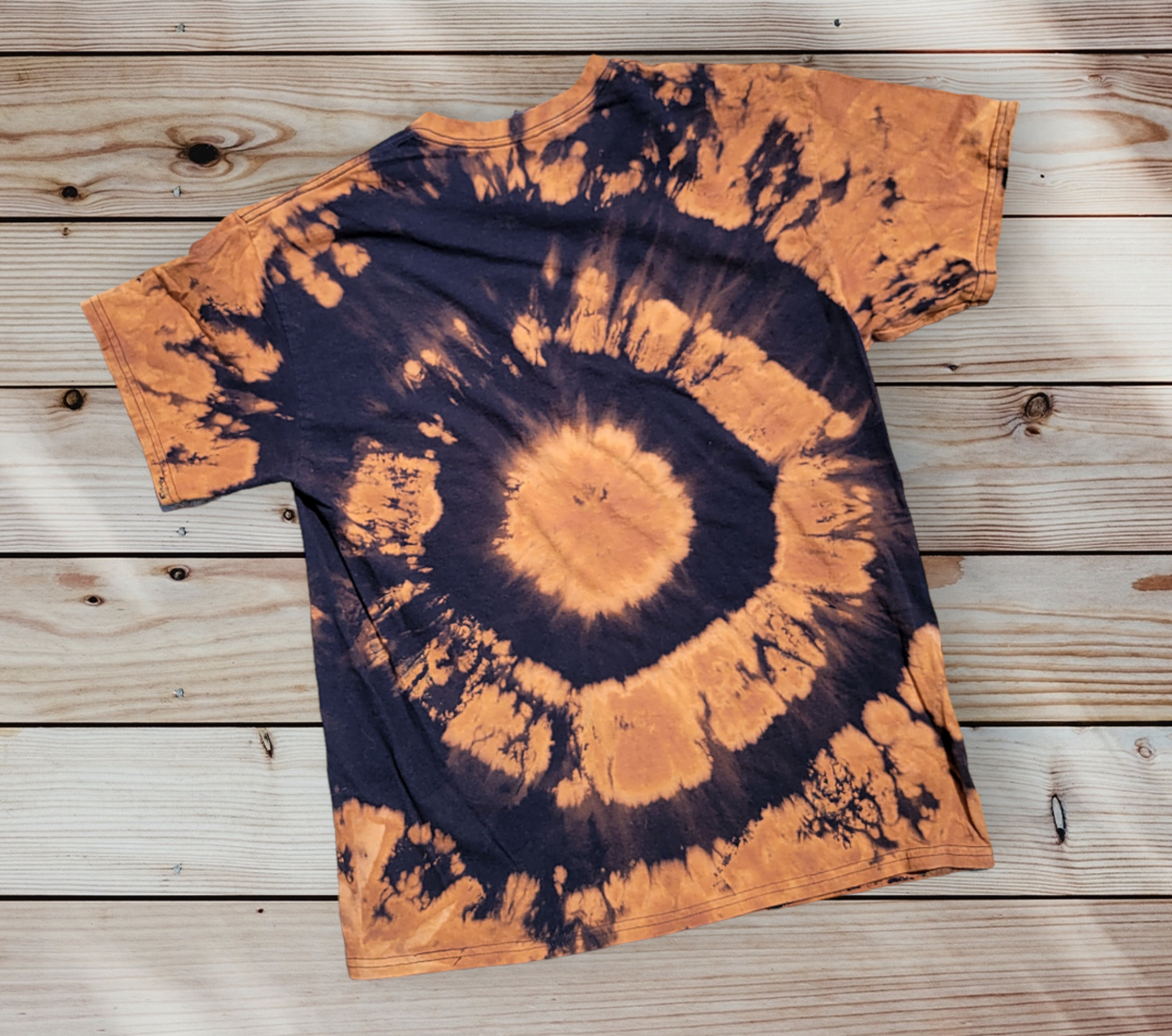 Black Target Design Reverse Tie-Dye Men's Large T-Shirt