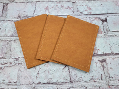 Tarjeteros minimalistas de ante sintético