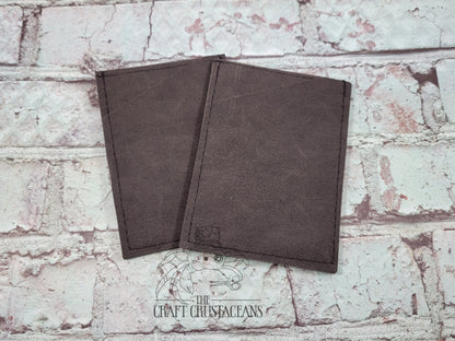 Tarjeteros minimalistas de ante sintético